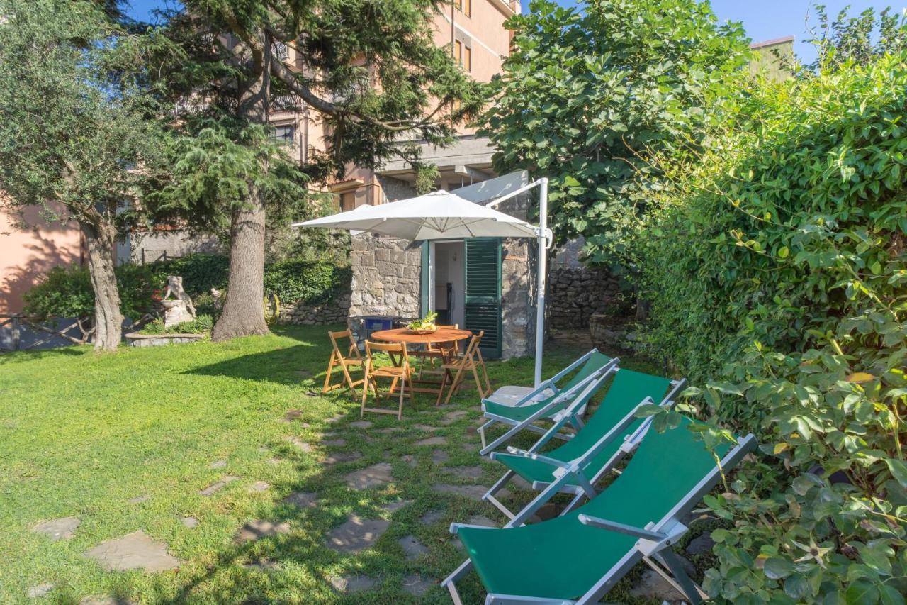 マッサ・ルブレンセ Casa Ermelindaヴィラ エクステリア 写真