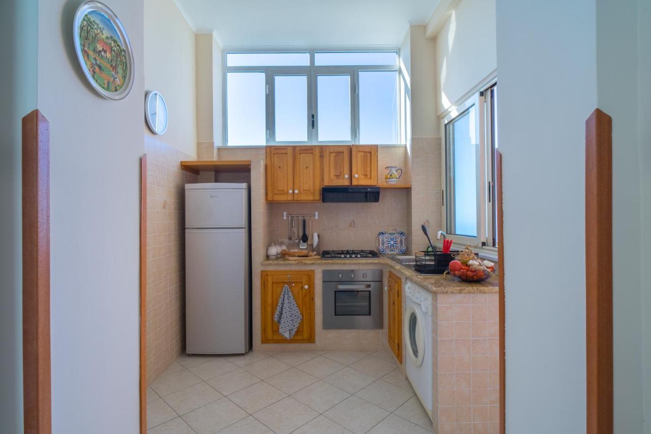 マッサ・ルブレンセ Casa Ermelindaヴィラ エクステリア 写真